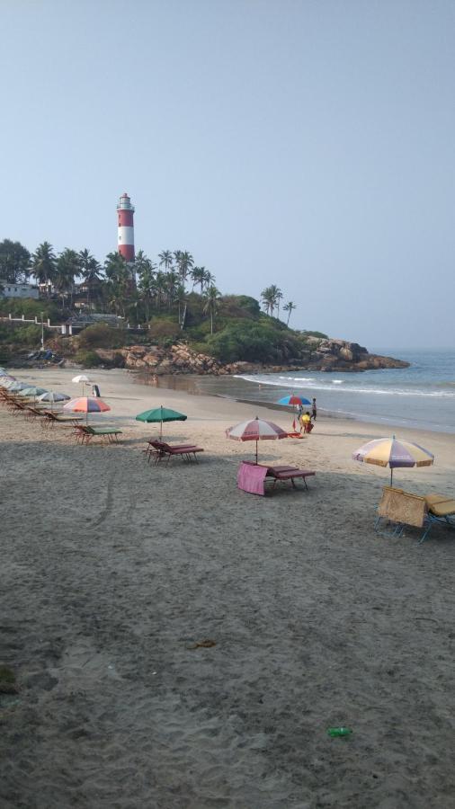 Sky Palace Beach Hotel Thiruvananthapuram Екстериор снимка